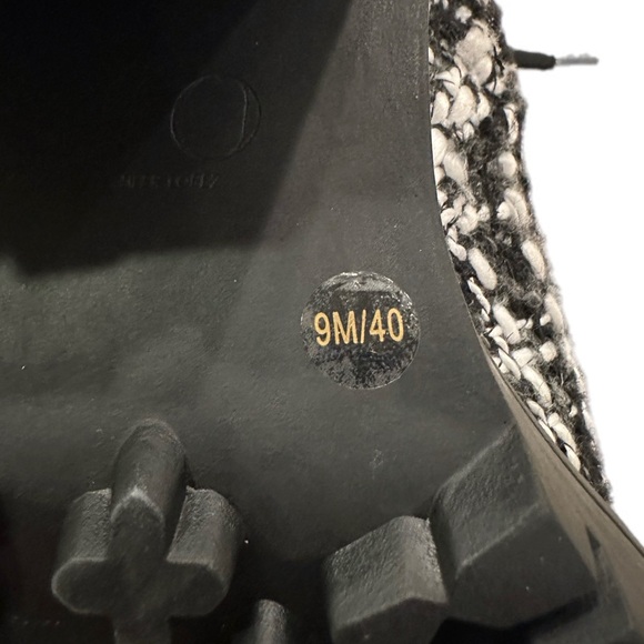 JLO Jennifer Lopez Rigly Platform Boot, Women's Size 9M, Black/White Tweed - Picture 10 of 10